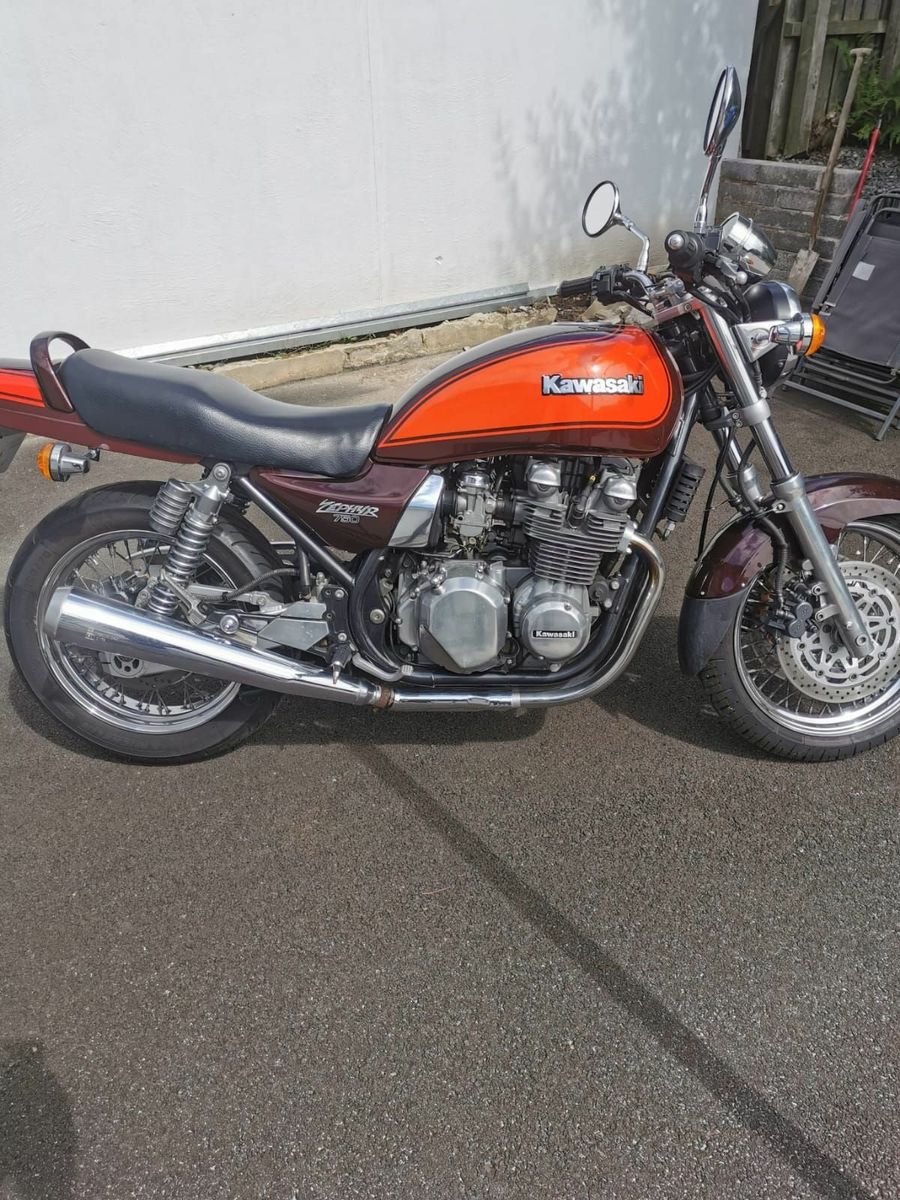 Kawasaki Zephyr 750 KAWASAKI ZEPHYR 750 1992 1998 Review Specs