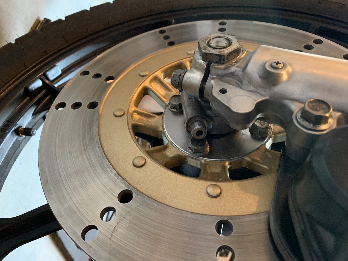 Speedo gear housing preventing front wheel from spinning KZRider