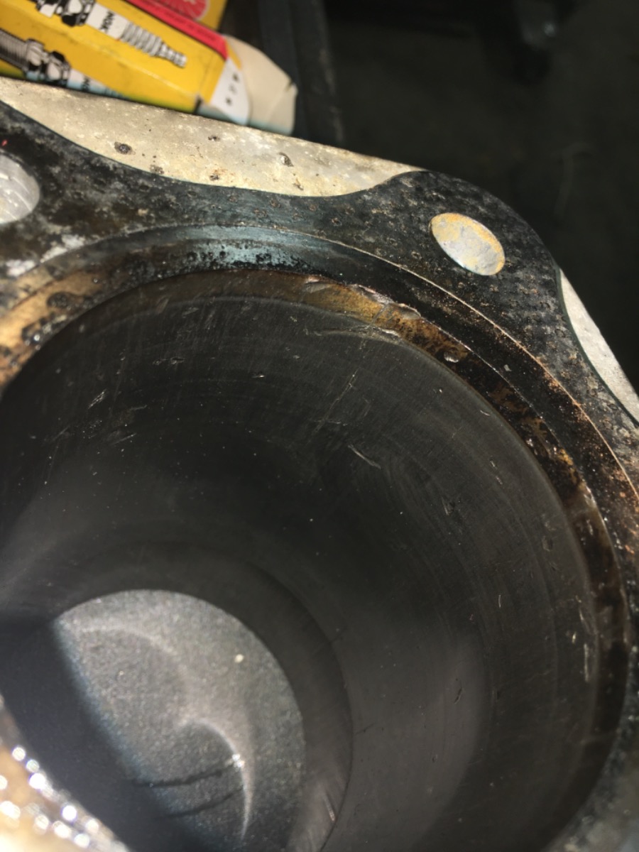 Cylinder wall damage. Dropped valve KZRider Forum KZRider, KZ, Z1