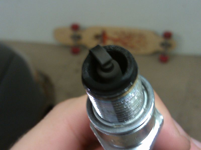left plug